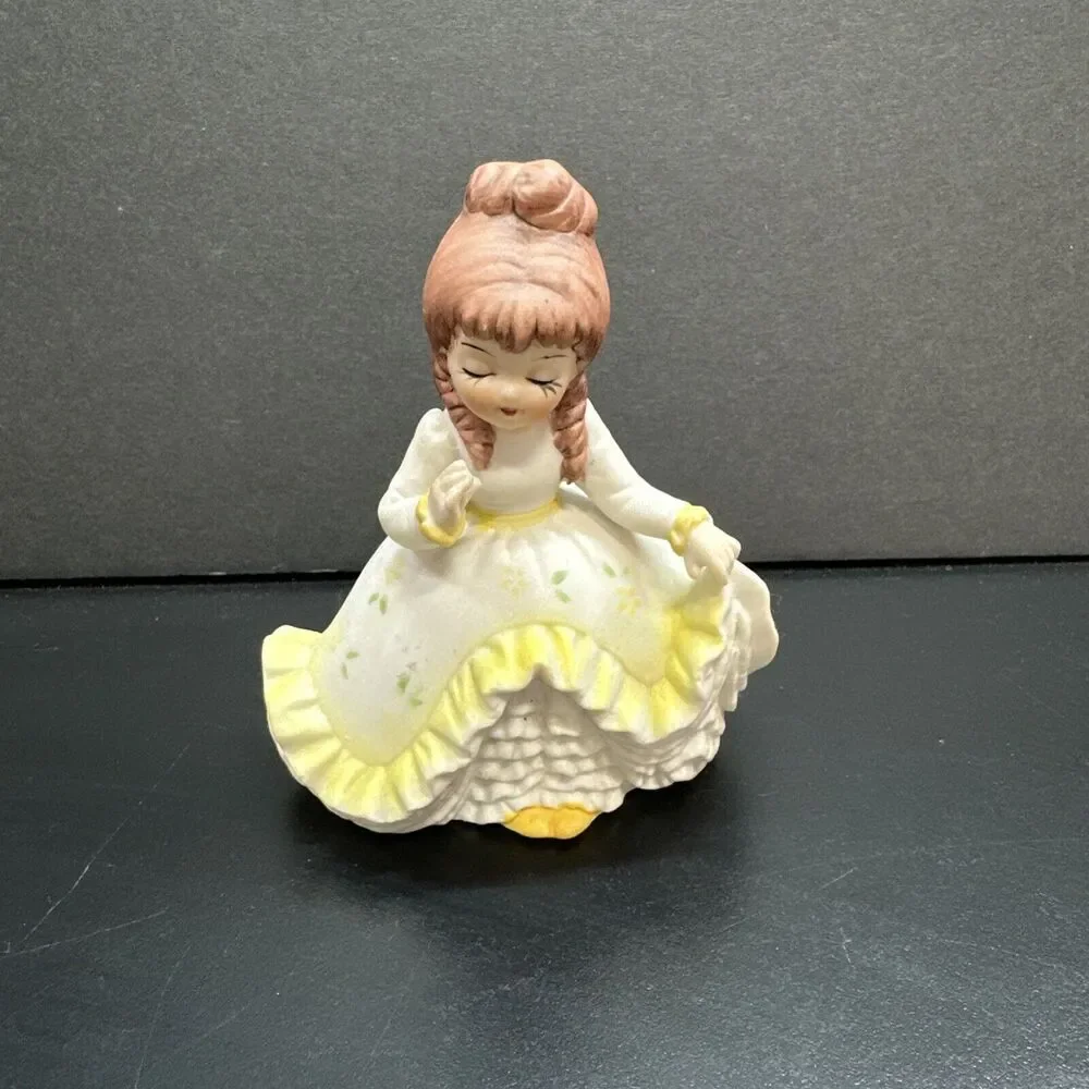 Lefton Japan Antique Figurine Porcelain Victorian With Umbrella